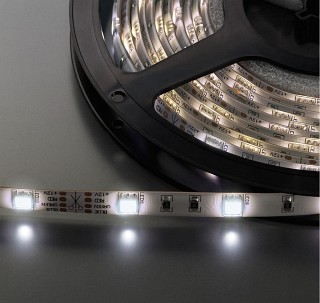 Accesorios Iluminacin, Tiras de LEDs Flexibles, 12 V corriente continuar , Versin Resistente a la Humedad con LEDs 5050 de gran intensidad luminosa (LEDs de 3 chips) LEDS-55MP/WS